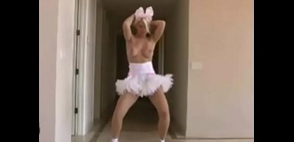 Alison Angels Bunny Dance -